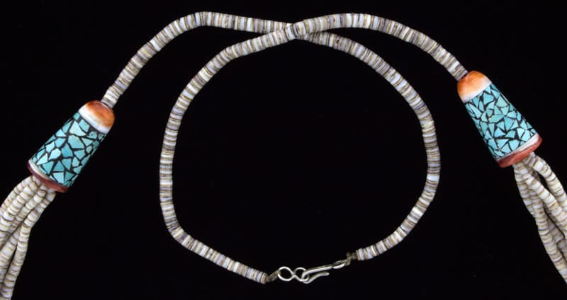 Collier Heishi à 6 brins en coquillage olive avec pendentif en turquoise incrustée et en coquillage d'huître épineuse orange