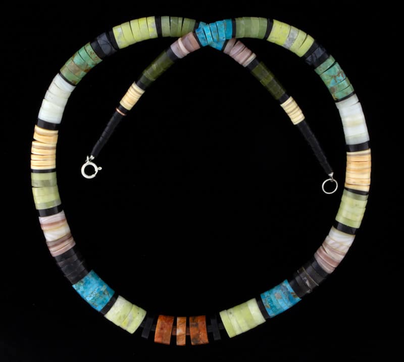 Absolventen-Multi-Color-Heishi-Halskette