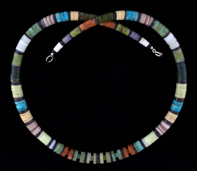 Absolventen-Multi-Color-Heishi-Halskette