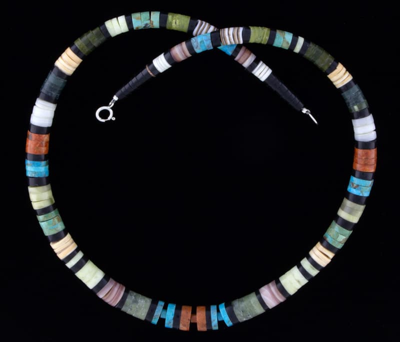 Absolventen-Multi-Color-Heishi-Halskette