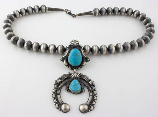 Collier en perles en argent sterling fait main avec pendentif Naja en turquoise naturelle de Kingman