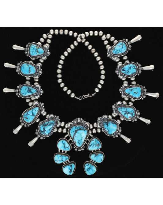 Collier naturel Ithaca Peak turquoise Squash Blossom avec boucles d'oreilles assorties