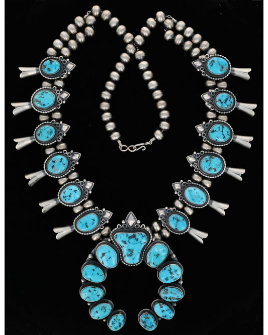 Collier naturel Fleur de courge Belle au bois dormant avec boucles d'oreilles assorties