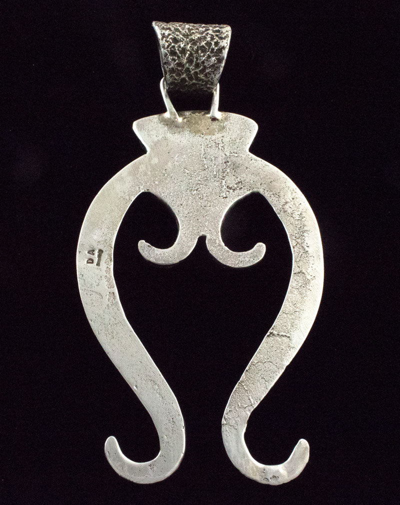 Pendente Naja in Tufa Cast Kingman Turquoise