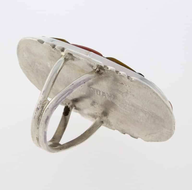Anello con Incastro di Pietre Multiple