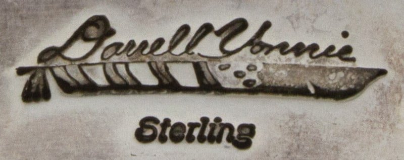 Bracelet en rangée turquoise et corail de style avant-gardiste