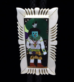 Bolo Tie con Inlay Kachina a Più Pietre