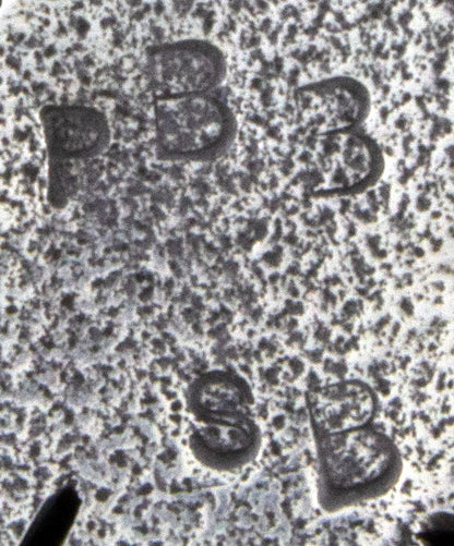 Pendentif libellule en tuf coulé avec turquoise candelaria naturelle