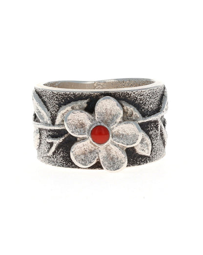 Anello a fiore fuso in tufa