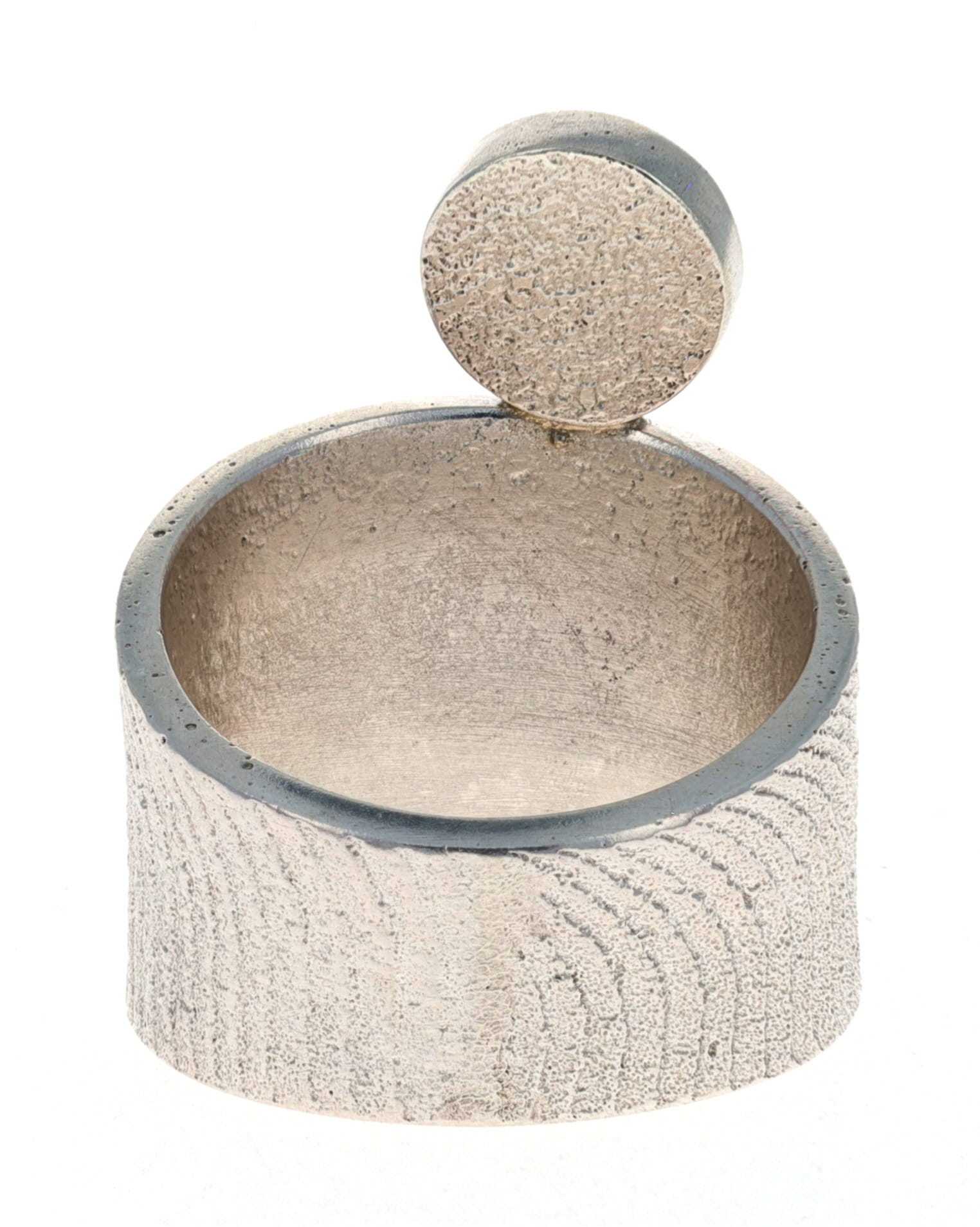 Tintenfisch-Tufa-Gussring mit natürlichem Lachs-Korallenstein