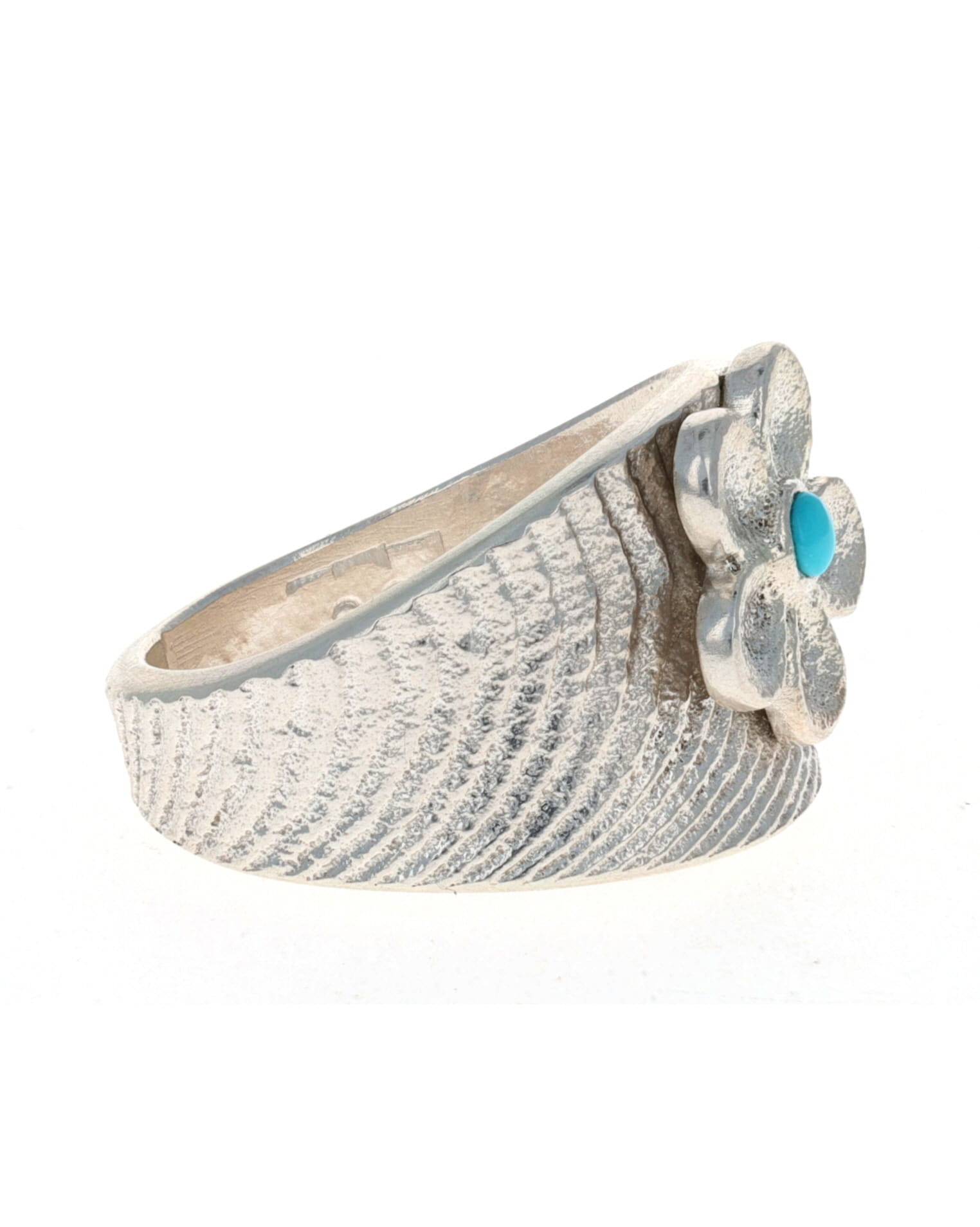 Anello a fiore fuso in tufo di seppia