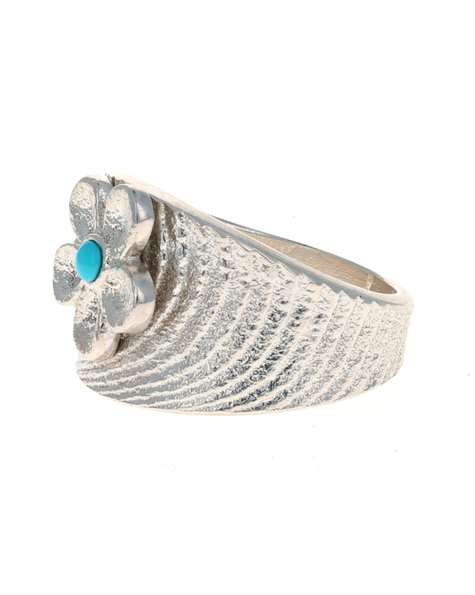 Anello a fiore fuso in tufo di seppia