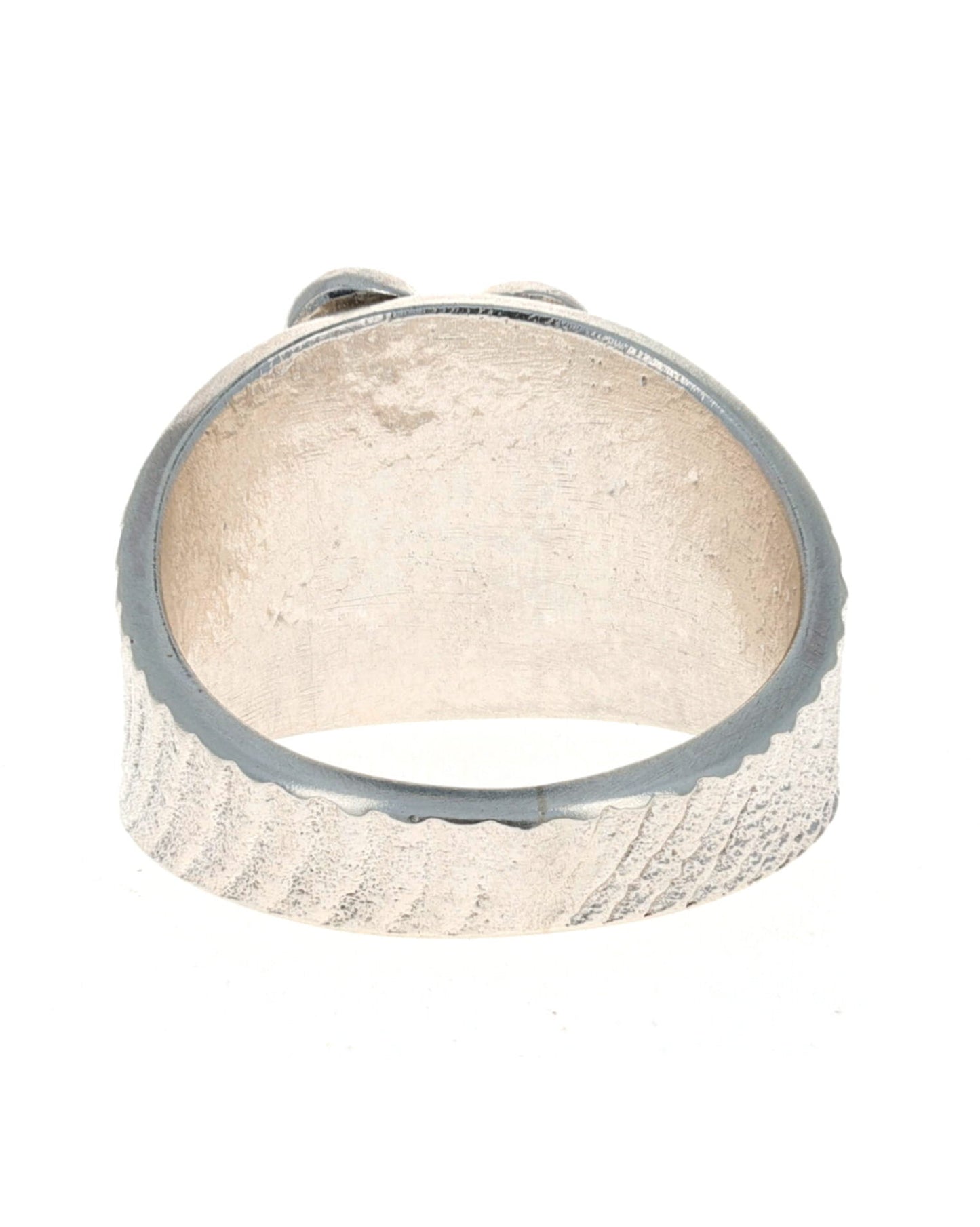 Anello a fiore fuso in tufo di seppia