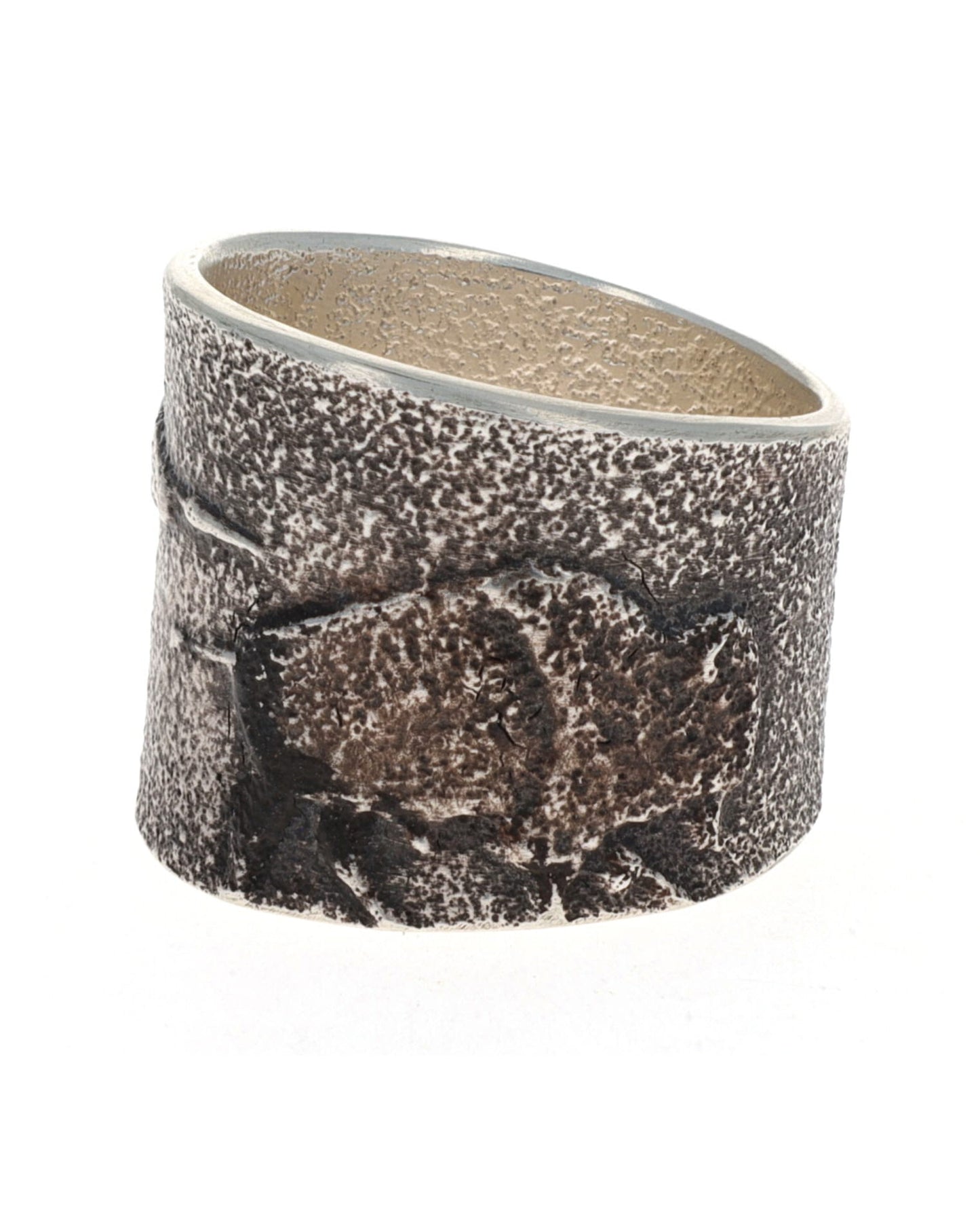 Anello in fusione di tufo "Caccia al bufalo"