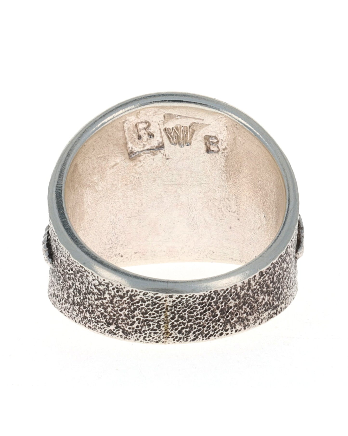 トゥファ鋳造ヘビリング