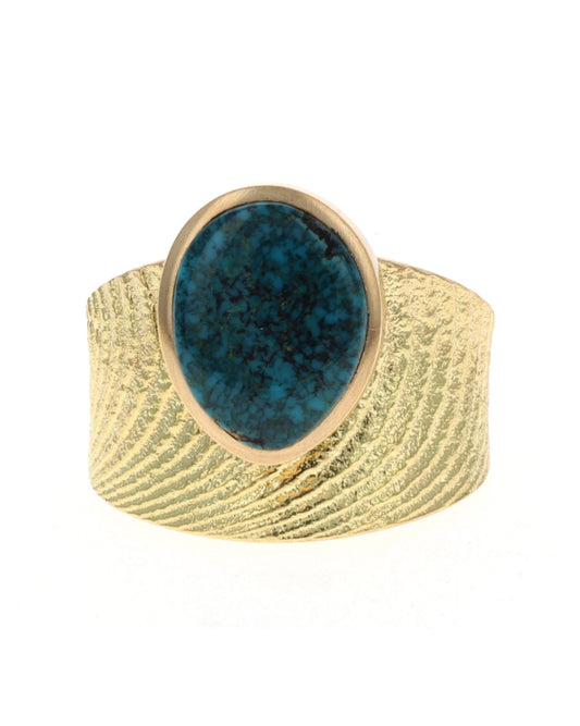 18K Gold Ring With High Grade Natural Lone Mountain Turquoise
