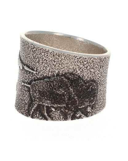 トゥファ鋳造「バッファロー狩り」リング