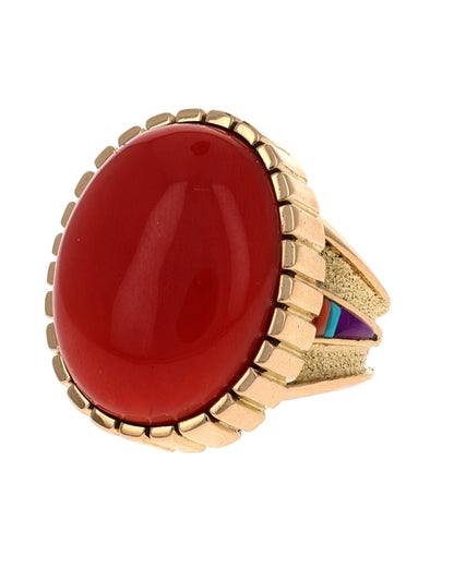 18K Gold Statement Ring mit hochwertigem mediterranem Korallenstein