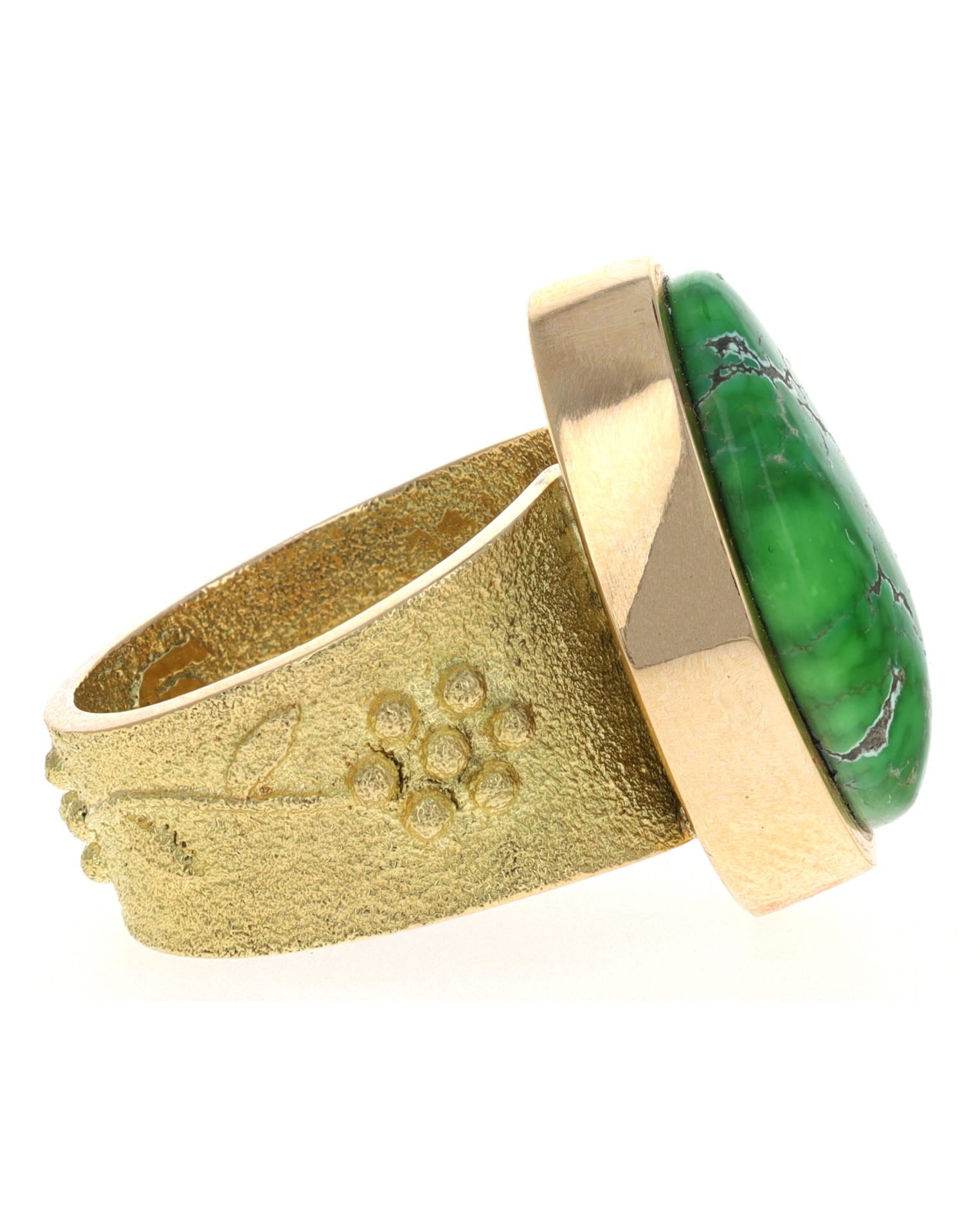 18K Gold Ring With High Grade Natural Carico Lake Turquoise