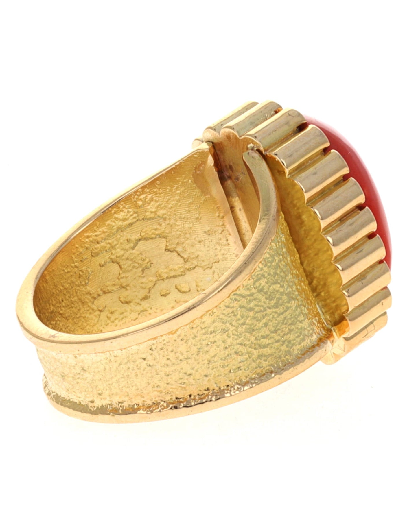 18K Gold Ring With High Grade Natural Japanese Momo Coral