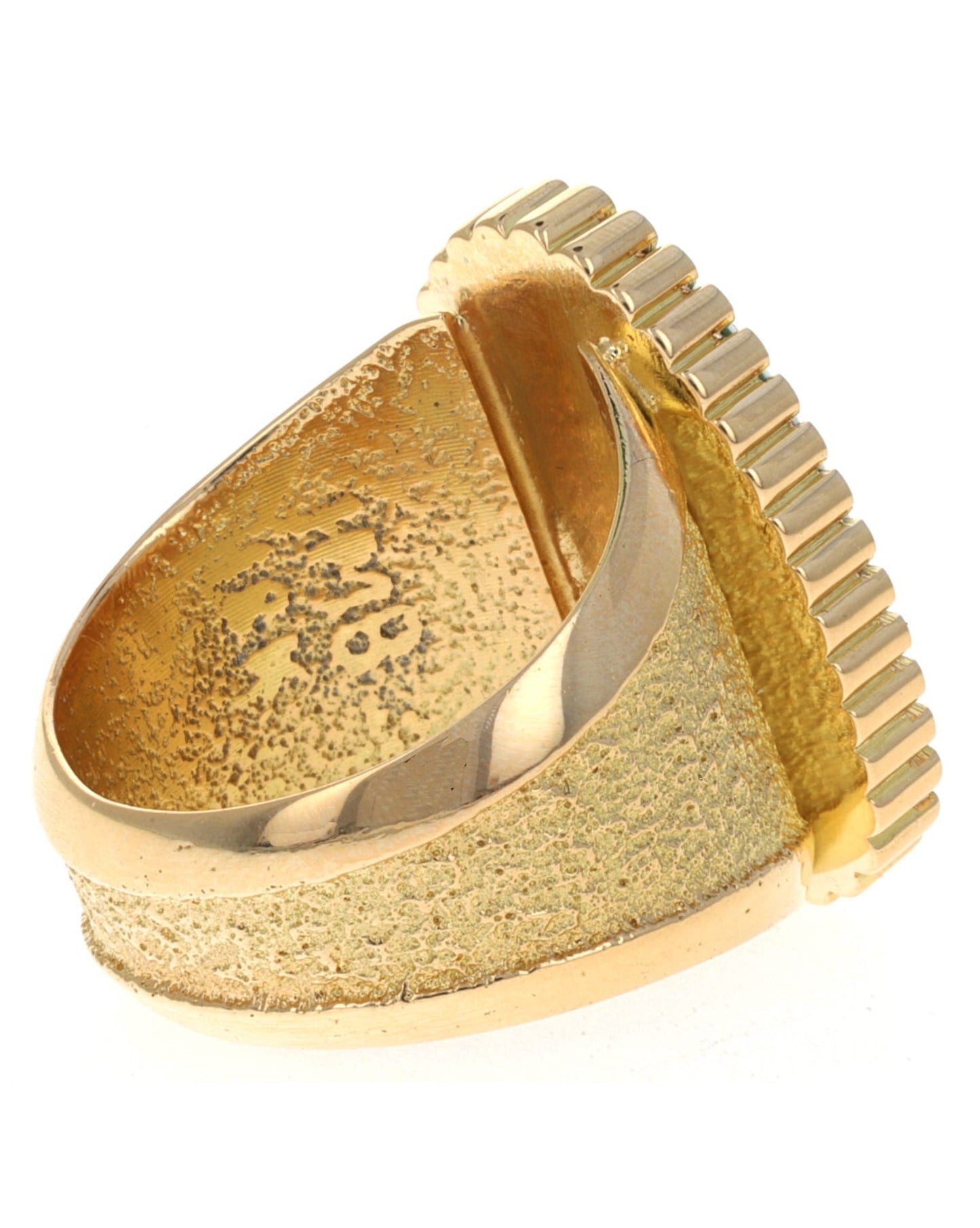 18K Gold Statement Ring With High Grade Natural Carico Lake Turquoise