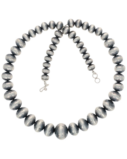 手作りの段階的なスターリングシルバービーズネックレス