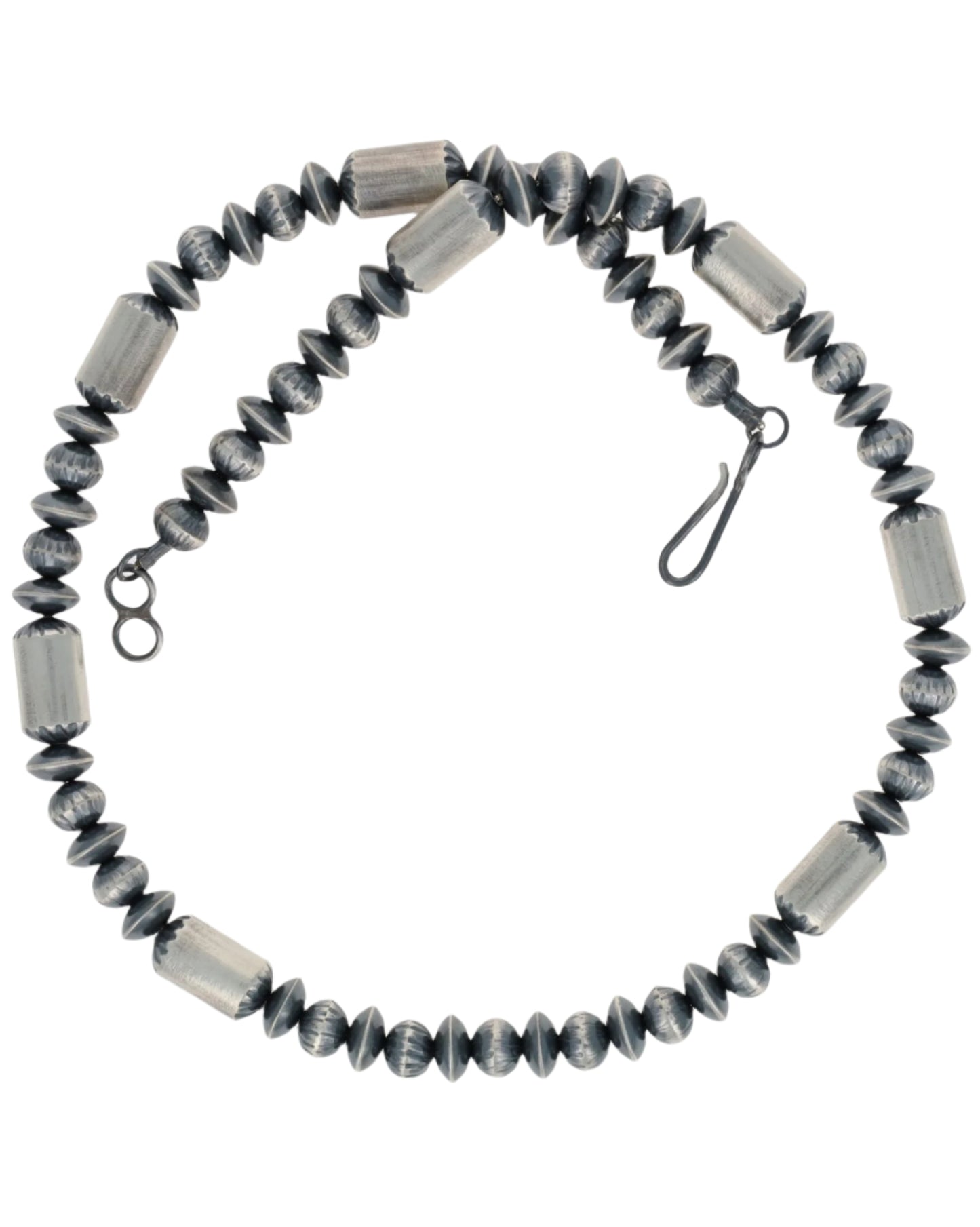 手作りスターリングシルバー フルーテッドラウンドビーズ、ソーサービーズ＆バレルビーズネックレス