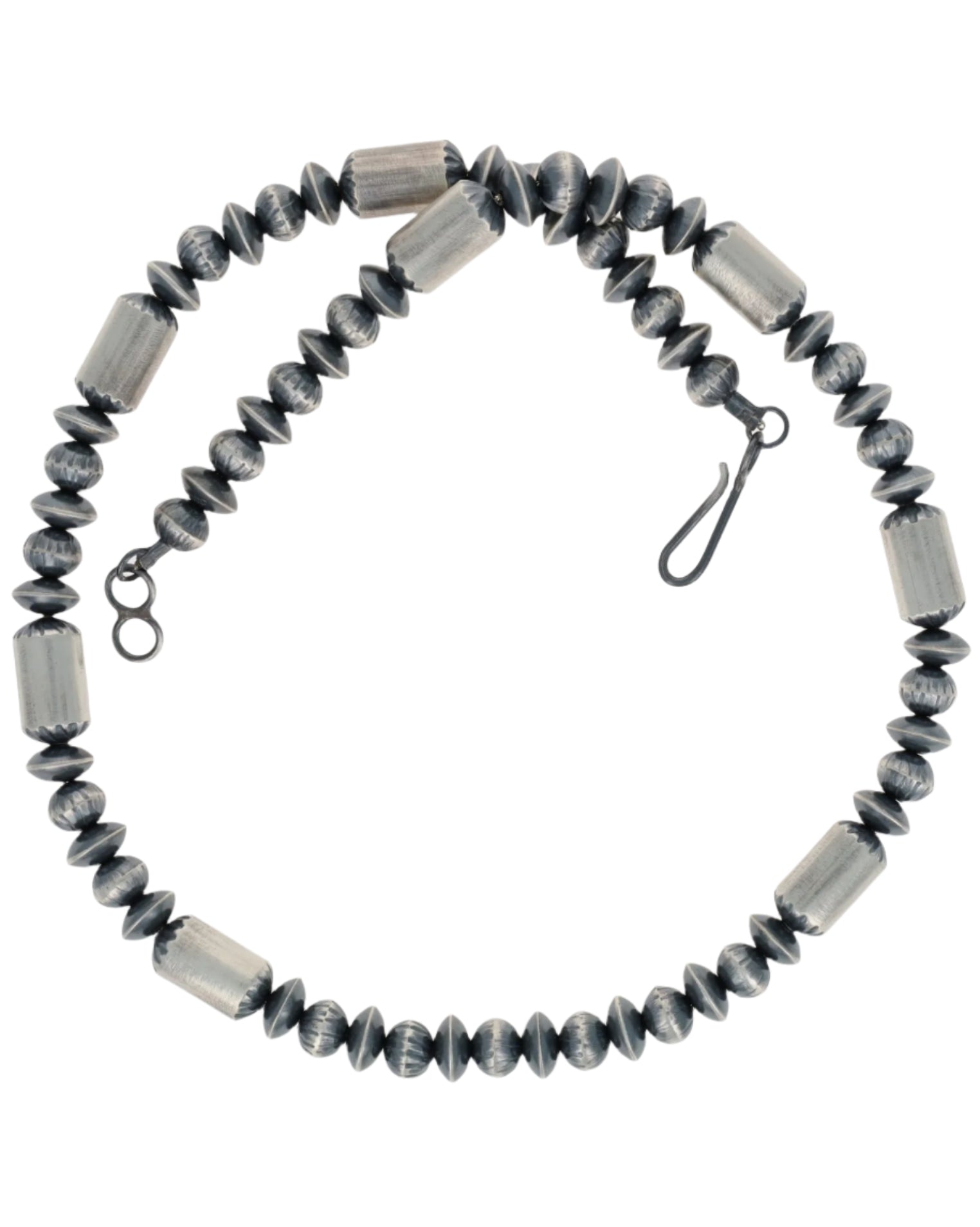 手作りスターリングシルバー フルーテッドラウンドビーズ、ソーサービーズ＆バレルビーズネックレス