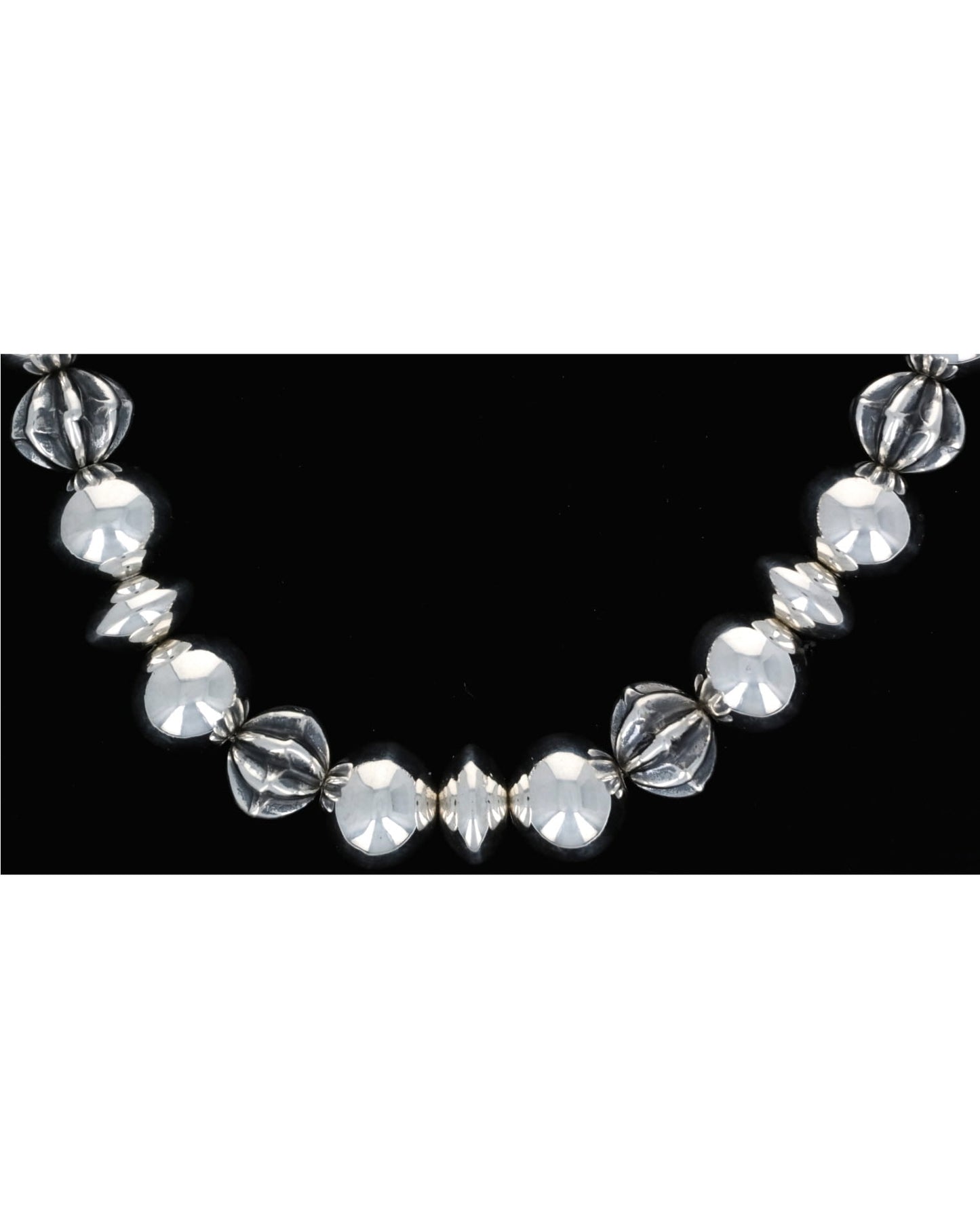 Handgefertigte Halskette aus Sterlingsilber mit Perlen