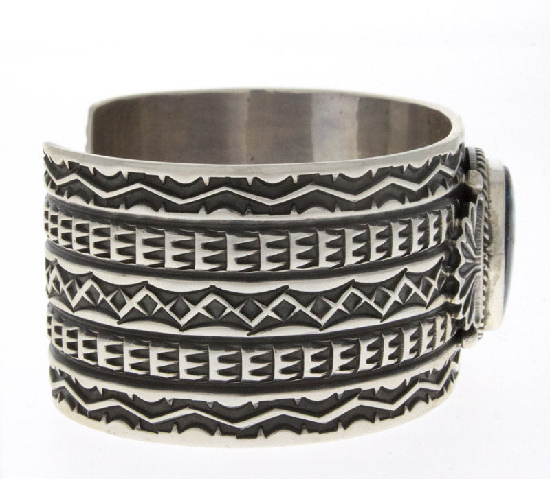 Sunshine Reeves's Navajo Jewelry Collection - SilverTQ