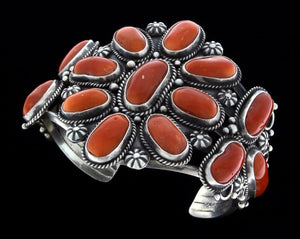 Bracciale a grappolo in corallo momo naturale di alta qualità