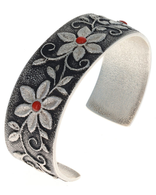 3-Flower Row Bracelet