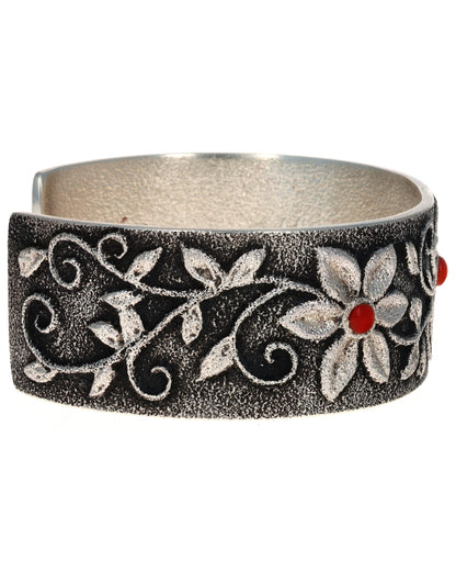 3-Flower Row Bracelet